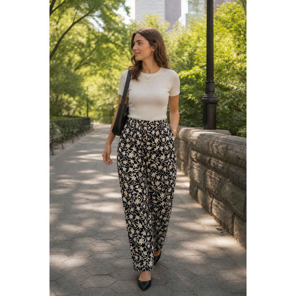 Blast point Dark fairy floral print ladies ankle pants black Size Large office